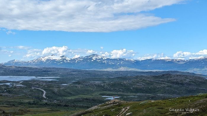 Ruta de senderismo al lago Trollsjön o Rissajaure-Vistas de la ruta a la vuelta