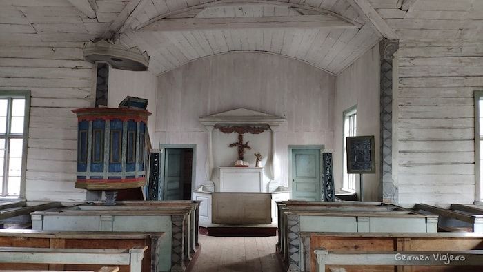 Ruta de senderismo Iglesia Pielpajärvi Finlandia-Interior de la Iglesia de Pielpajärvi
