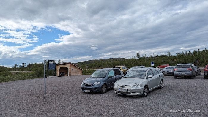 Ruta de senderismo al lago Trollsjön o Rissajaure-Aparcamiento de la ruta al lago Trollsjön o Rissajaure