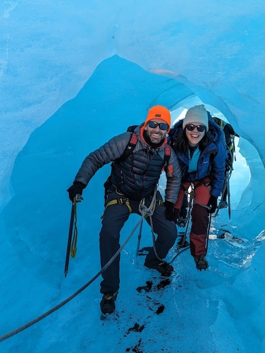 Caminata sobre el hielo en Noruega