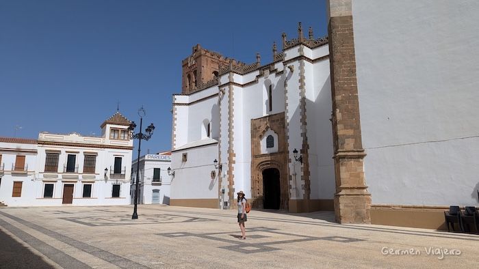 iglesia fuente del maestre