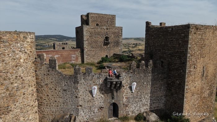 castillo burguillos del cerro